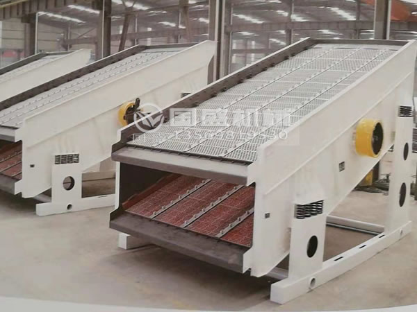 圓振動篩原理結(jié)構(gòu)圖 圓振動篩原理結(jié)構(gòu)圖